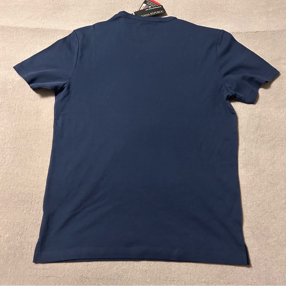 Banana Republic Luxe Touch Performance Tee 100% Cotton - Size M - Lot of 2 *NEW* - Picture 11 of 11